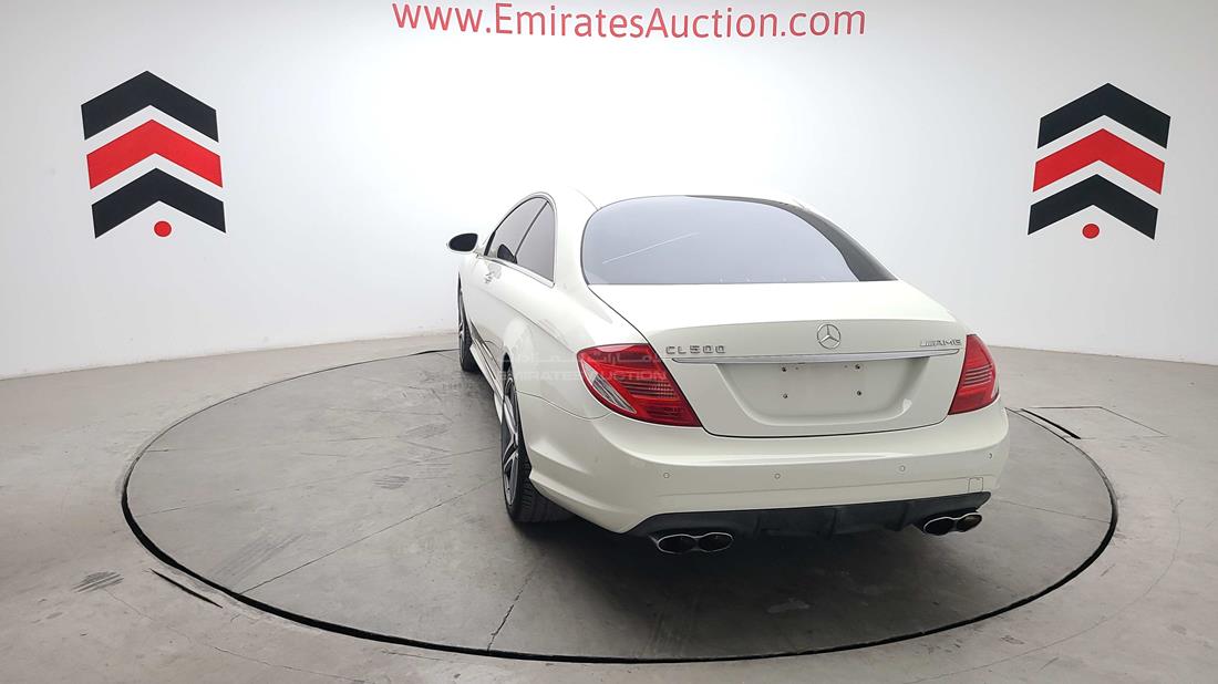 Photo 9 VIN: WDDEJ71X98A013493 - MERCEDES CL 