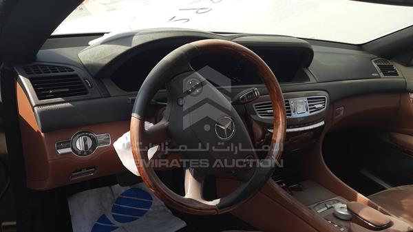 Photo 11 VIN: WDDEJ7BB3AA025440 - MERCEDES-BENZ CL 500 