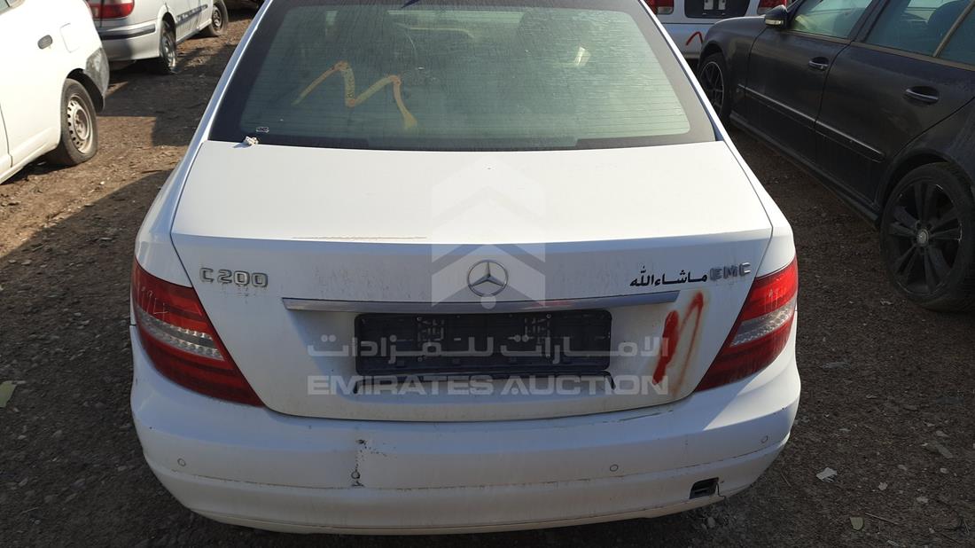 Photo 6 VIN: WDDGF3BB7DA821826 - MERCEDES C200 