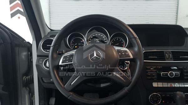 Photo 12 VIN: WDDGF3BB9DA844153 - MERCEDES-BENZ C 180 