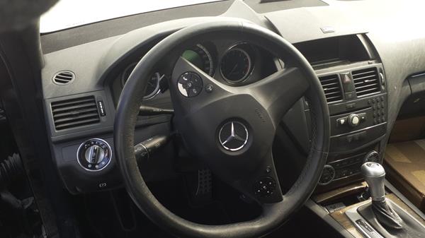 Photo 10 VIN: WDDGF41X09A262615 - MERCEDES-BENZ C 200 