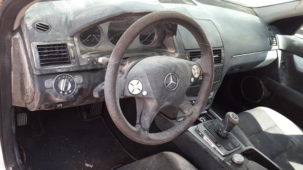 Photo 11 VIN: WDDGF41X18F172441 - MERCEDES-BENZ C 200 