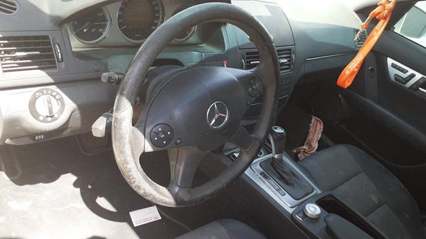 Photo 11 VIN: WDDGF41X29A271672 - MERCEDES-BENZ C200 