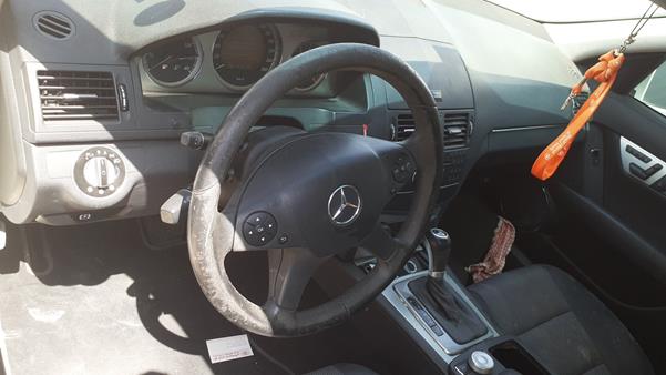 Photo 13 VIN: WDDGF41X29A271672 - MERCEDES-BENZ C200 