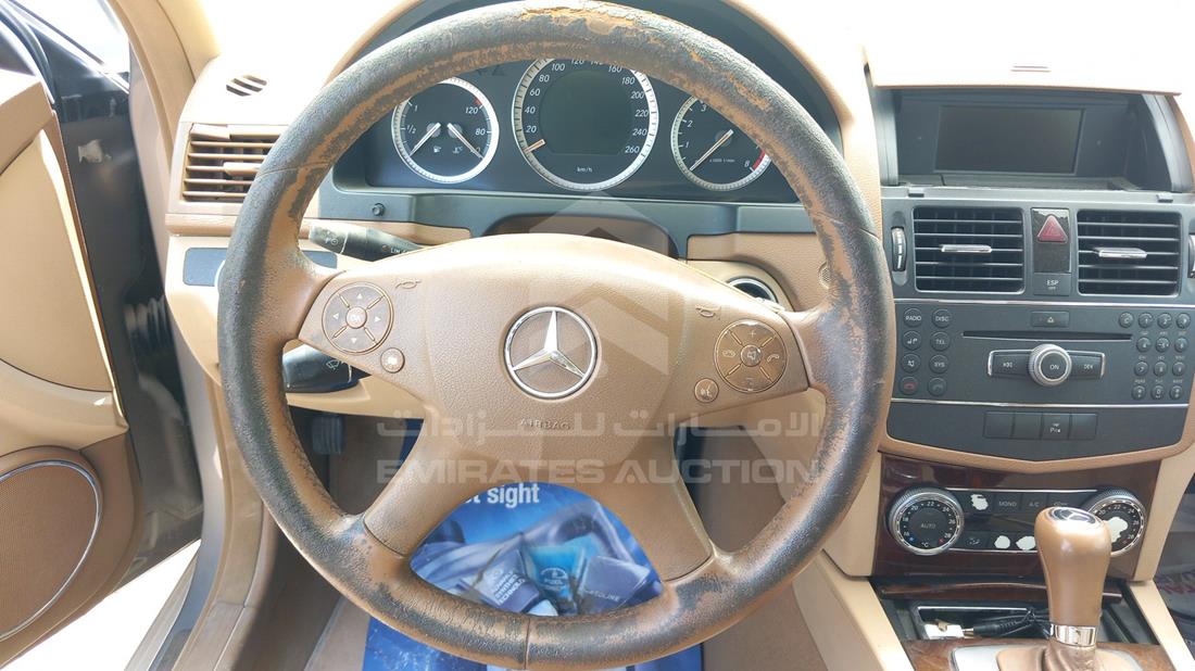 Photo 14 VIN: WDDGF41X38F029684 - MERCEDES C 