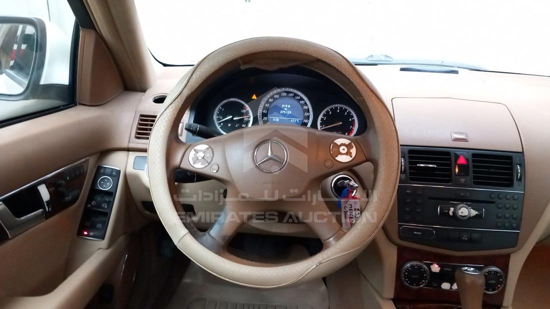 Photo 12 VIN: WDDGF41X78F029364 - MERCEDES C 200 