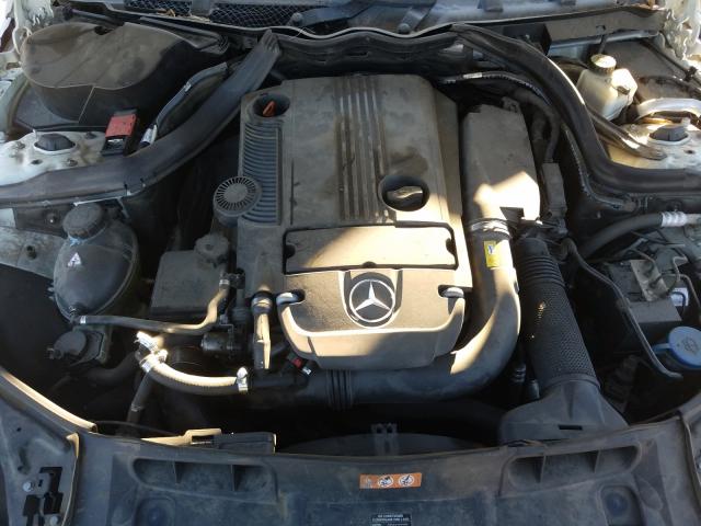 Photo 6 VIN: WDDGF4HB0CA611628 - MERCEDES-BENZ C 250 