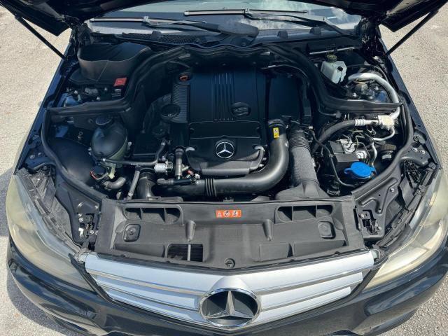 Photo 13 VIN: WDDGF4HB0CA644127 - MERCEDES-BENZ C-CLASS 