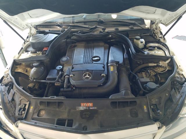 Photo 6 VIN: WDDGF4HB0CA652891 - MERCEDES-BENZ C 250 