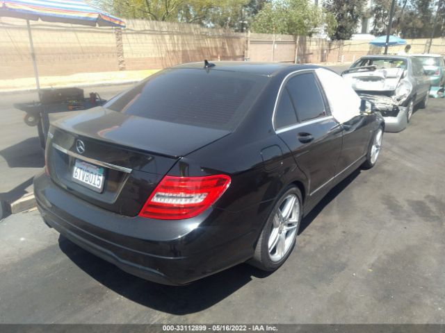 Photo 4 VIN: WDDGF4HB0CR198532 - MERCEDES-BENZ C-CLASS 