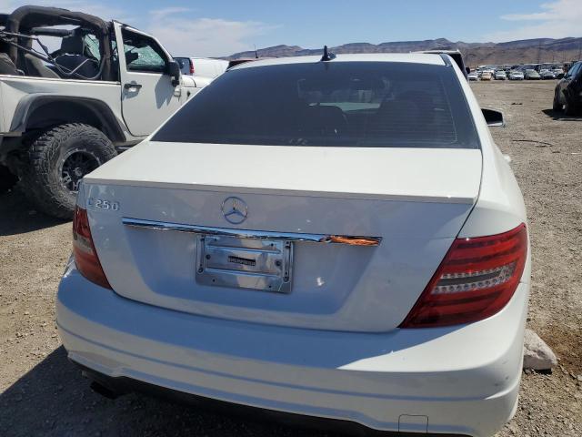 Photo 5 VIN: WDDGF4HB0CR199583 - MERCEDES-BENZ C-CLASS 