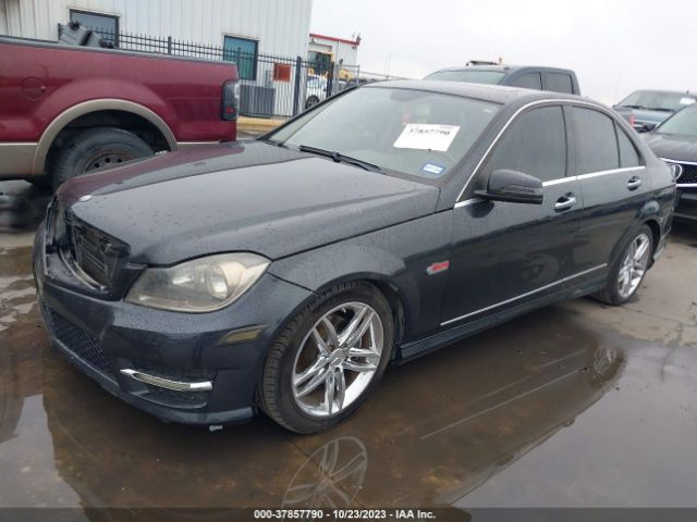 Photo 1 VIN: WDDGF4HB0CR205382 - MERCEDES-BENZ C-CLASS 