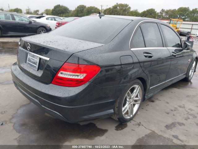 Photo 3 VIN: WDDGF4HB0CR205382 - MERCEDES-BENZ C-CLASS 