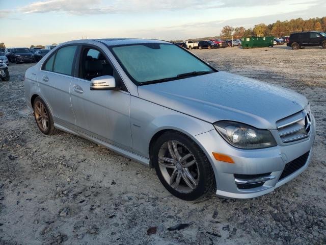 Photo 3 VIN: WDDGF4HB0CR206970 - MERCEDES-BENZ C-CLASS 