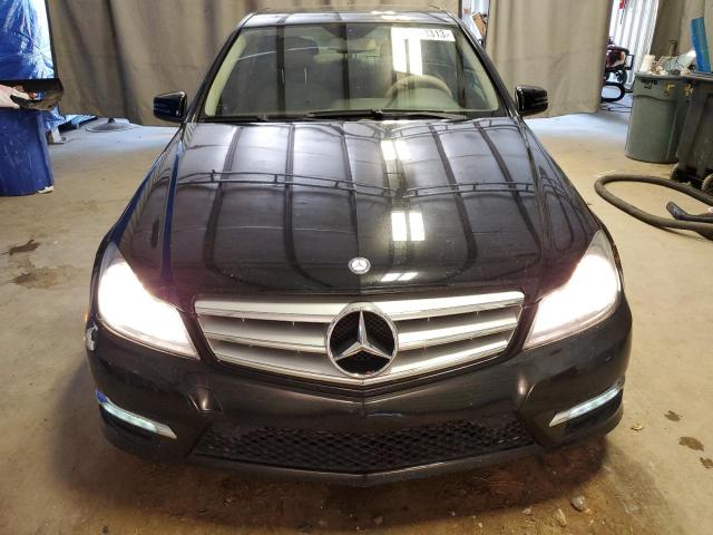 Photo 4 VIN: WDDGF4HB0CR212669 - MERCEDES-BENZ C-CLASS 