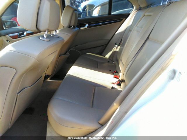 Photo 7 VIN: WDDGF4HB0CR213417 - MERCEDES-BENZ C-CLASS 