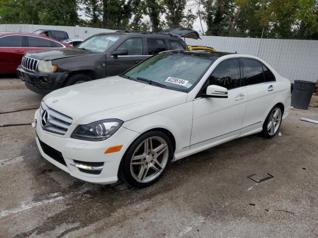 Photo 0 VIN: WDDGF4HB0CR231402 - MERCEDES-BENZ C 250 