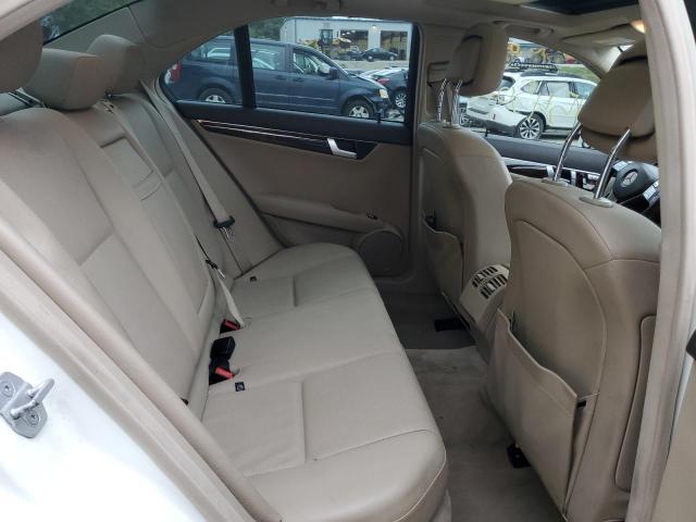 Photo 9 VIN: WDDGF4HB0CR231402 - MERCEDES-BENZ C 250 