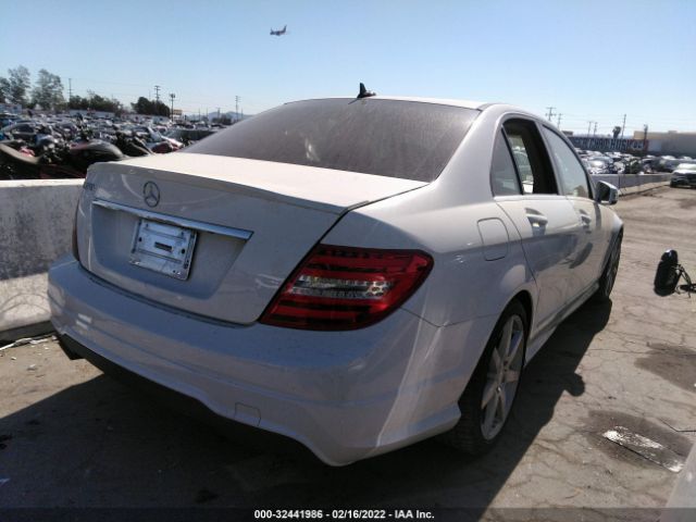 Photo 3 VIN: WDDGF4HB0CR238561 - MERCEDES-BENZ C-CLASS 