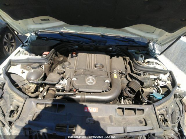 Photo 9 VIN: WDDGF4HB0CR238561 - MERCEDES-BENZ C-CLASS 