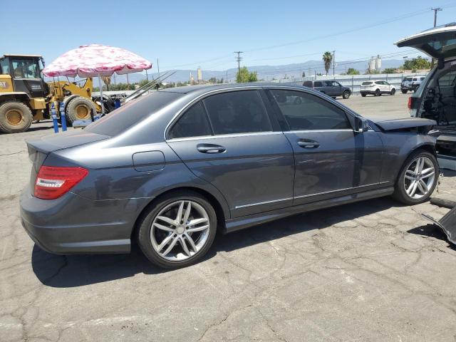 Photo 2 VIN: WDDGF4HB0DA828016 - MERCEDES-BENZ C 250 