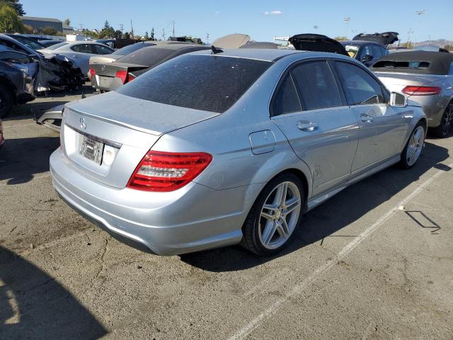 Photo 2 VIN: WDDGF4HB0DA829294 - MERCEDES-BENZ C 250 