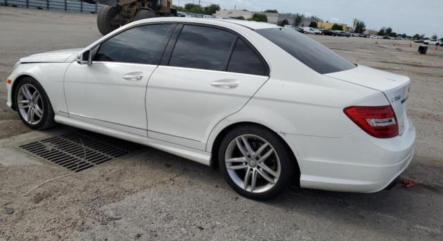 Photo 1 VIN: WDDGF4HB0DA867284 - MERCEDES-BENZ C 250 