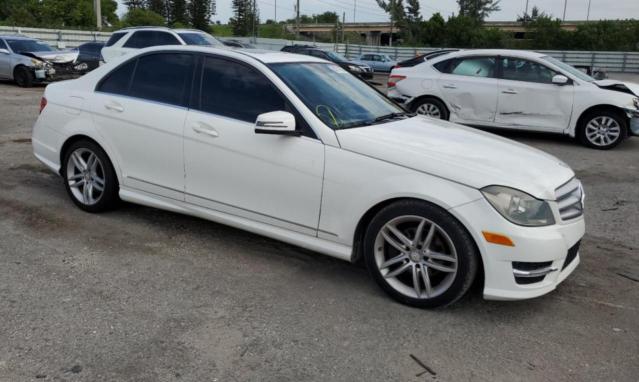 Photo 3 VIN: WDDGF4HB0DA867284 - MERCEDES-BENZ C 250 