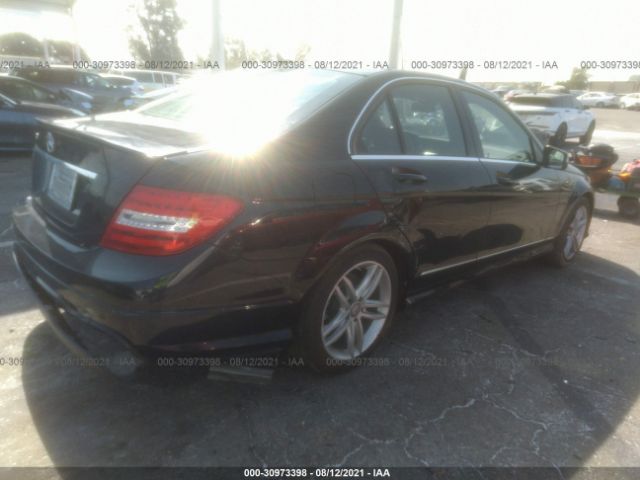 Photo 3 VIN: WDDGF4HB0DA870010 - MERCEDES-BENZ C-CLASS 