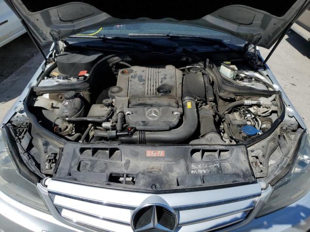 Photo 6 VIN: WDDGF4HB0DG092174 - MERCEDES-BENZ C 250 