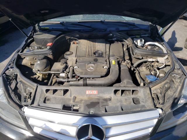 Photo 6 VIN: WDDGF4HB0DR243194 - MERCEDES-BENZ C 250 