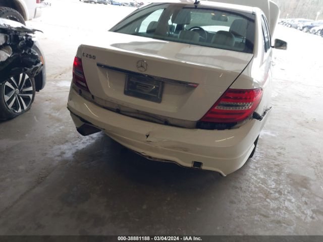 Photo 5 VIN: WDDGF4HB0DR248203 - MERCEDES-BENZ C 250 