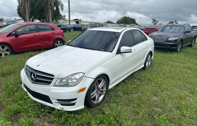 Photo 1 VIN: WDDGF4HB0DR256219 - MERCEDES-BENZ C 250 