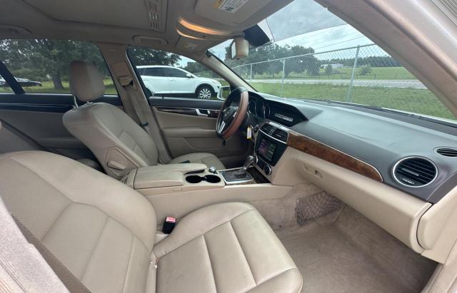 Photo 4 VIN: WDDGF4HB0DR256219 - MERCEDES-BENZ C 250 