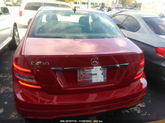 Photo 5 VIN: WDDGF4HB0DR261369 - MERCEDES-BENZ C 