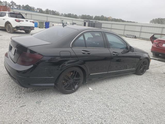 Photo 2 VIN: WDDGF4HB0DR262540 - MERCEDES-BENZ C 250 