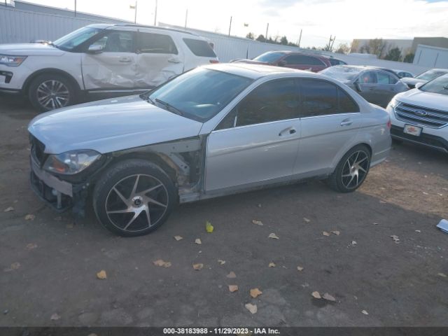 Photo 1 VIN: WDDGF4HB0DR271416 - MERCEDES-BENZ C 250 