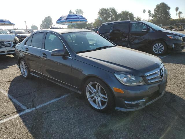 Photo 3 VIN: WDDGF4HB0DR272582 - MERCEDES-BENZ C 250 