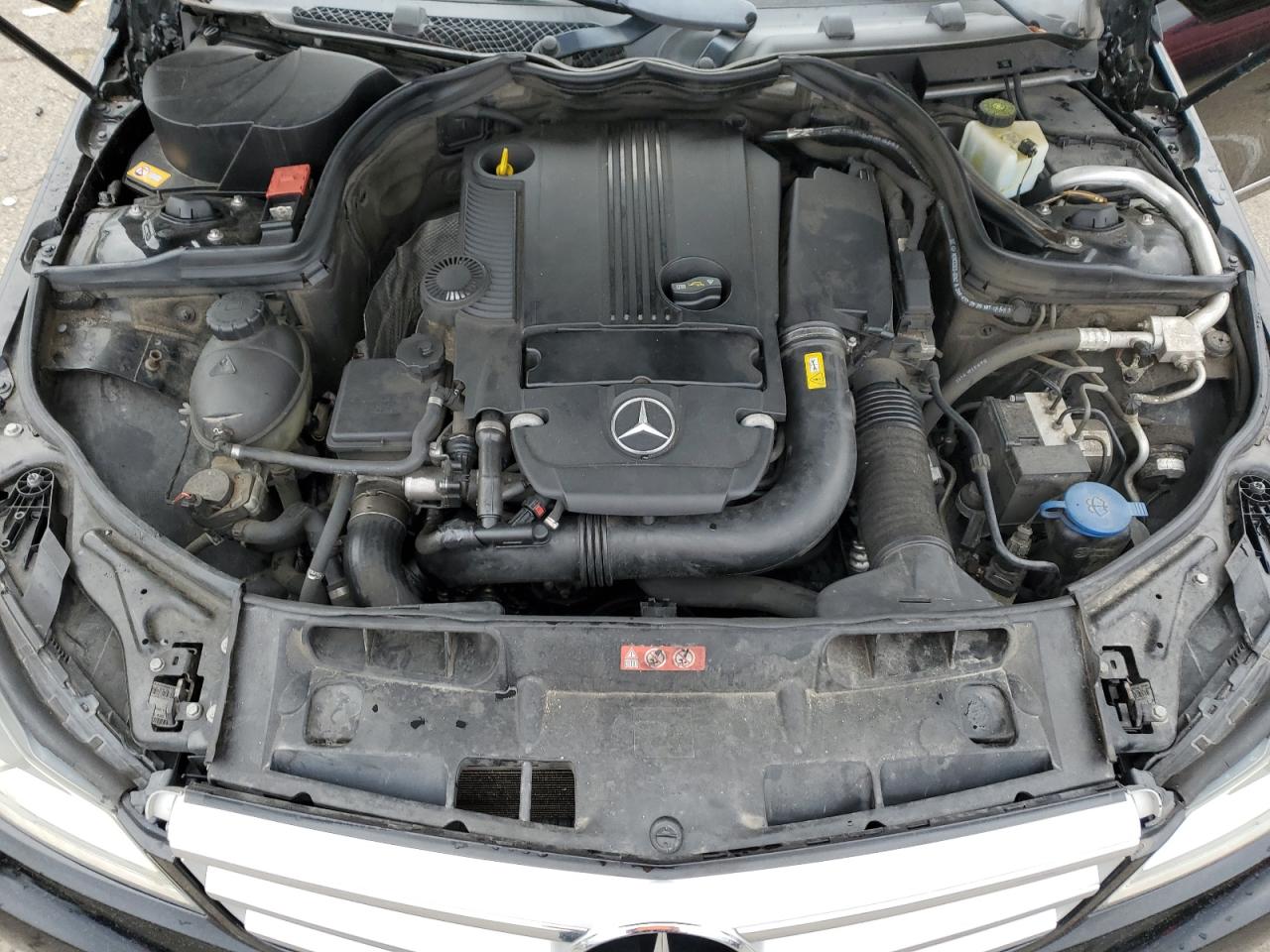 Photo 10 VIN: WDDGF4HB0DR274820 - MERCEDES-BENZ C-KLASSE 