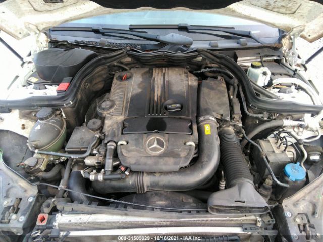 Photo 9 VIN: WDDGF4HB0DR299930 - MERCEDES-BENZ C-CLASS 