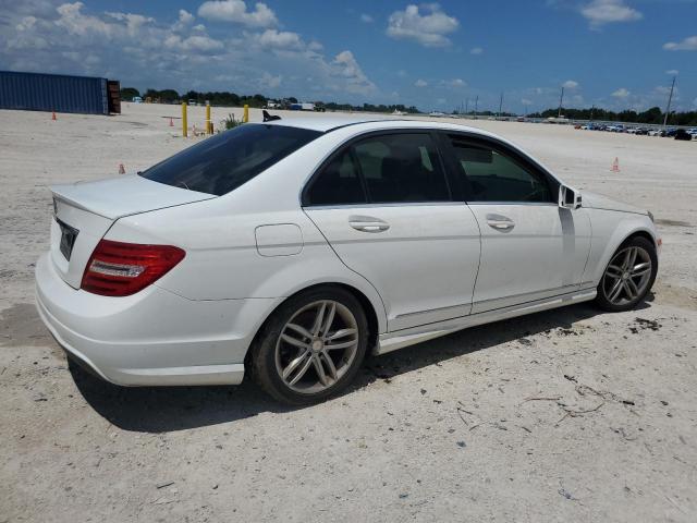 Photo 2 VIN: WDDGF4HB0EA930501 - MERCEDES-BENZ C 250 