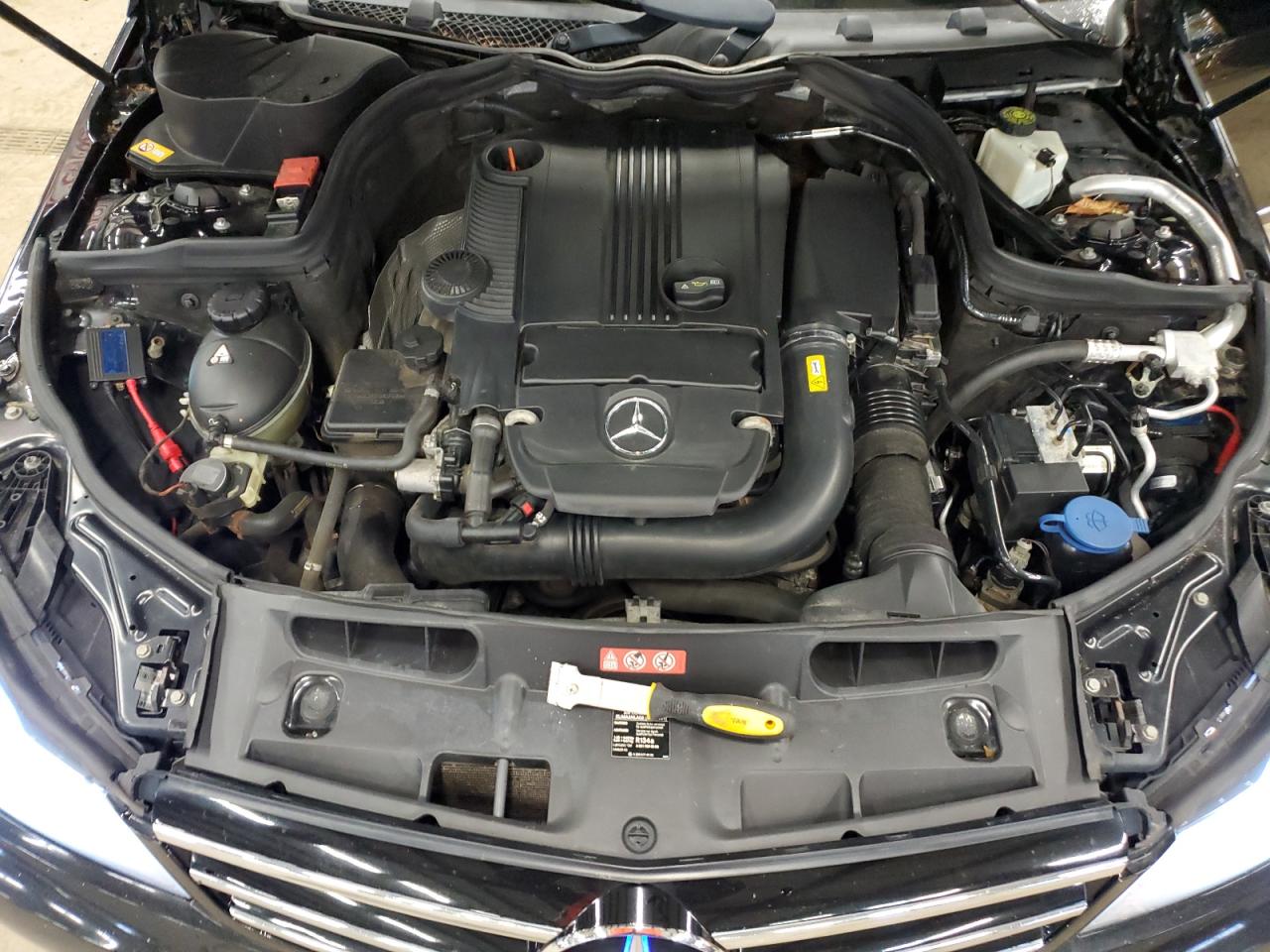 Photo 10 VIN: WDDGF4HB0ER305629 - MERCEDES-BENZ C-KLASSE 