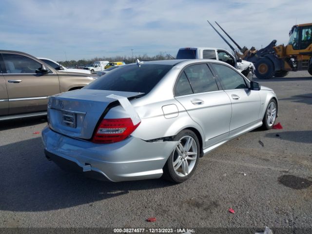 Photo 3 VIN: WDDGF4HB1CA655766 - MERCEDES-BENZ C-CLASS 