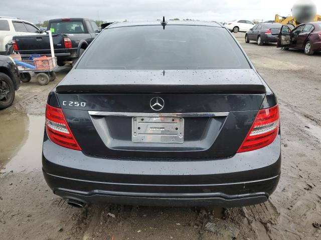 Photo 5 VIN: WDDGF4HB1CA674074 - MERCEDES-BENZ C-CLASS 