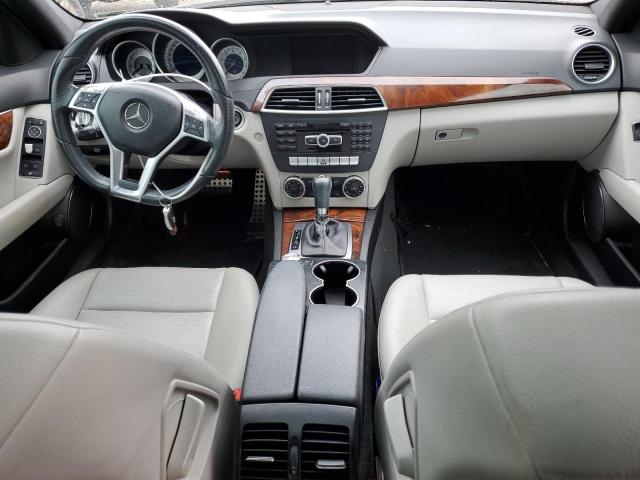 Photo 7 VIN: WDDGF4HB1CA674074 - MERCEDES-BENZ C-CLASS 