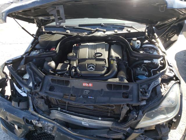 Photo 6 VIN: WDDGF4HB1CA725749 - MERCEDES-BENZ C-250 