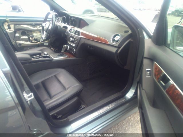 Photo 4 VIN: WDDGF4HB1CA729199 - MERCEDES-BENZ C-CLASS 