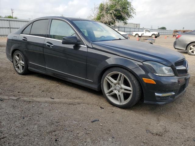 Photo 3 VIN: WDDGF4HB1CR208131 - MERCEDES-BENZ C-CLASS 