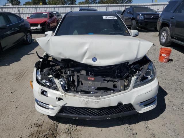 Photo 4 VIN: WDDGF4HB1CR217699 - MERCEDES-BENZ C 250 