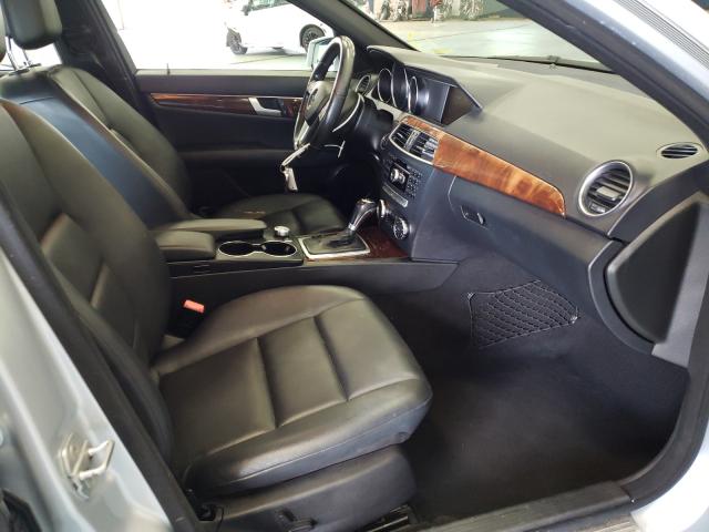 Photo 4 VIN: WDDGF4HB1CR222269 - MERCEDES-BENZ C 250 